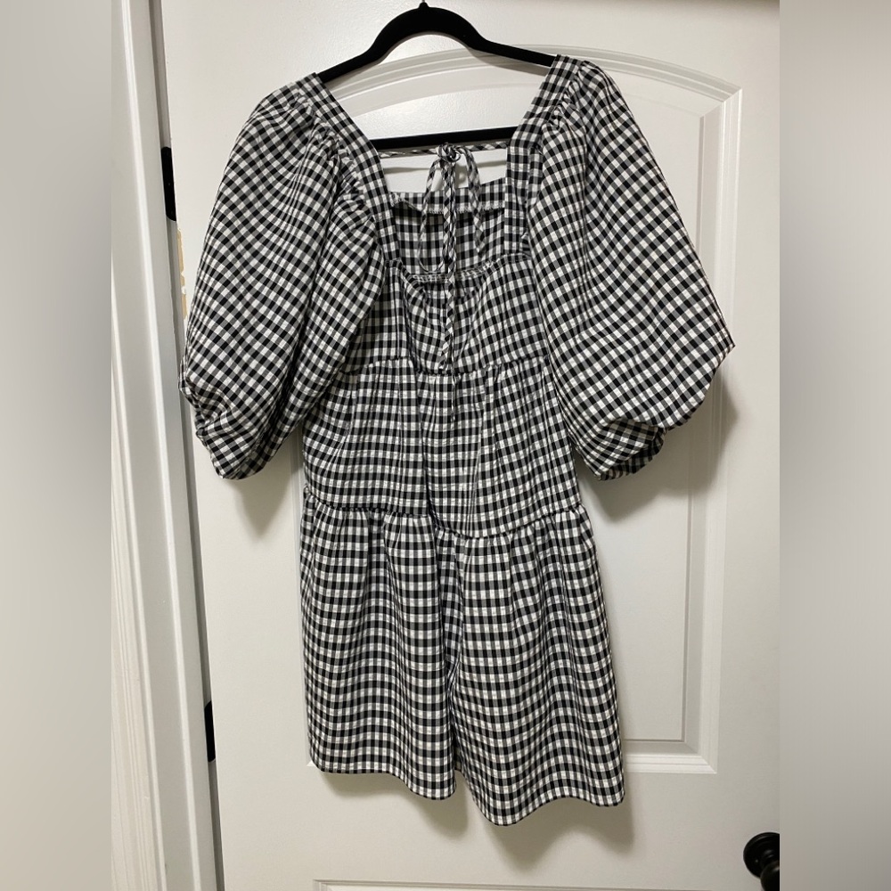 SNDY’S black and white puff sleeve dress - Picture 3 of 5